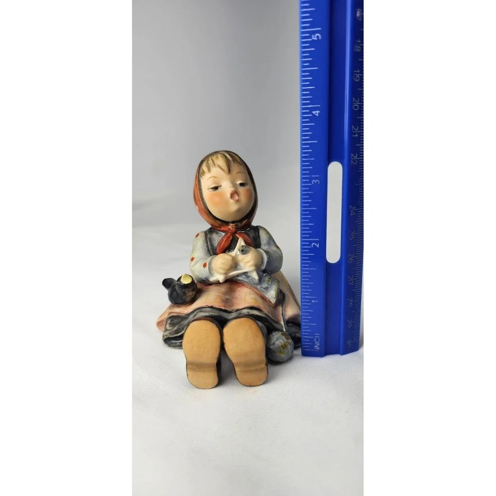 Vintage Goebel Hummel Happy Pastime #69‎ TMK-3 W. Germany Girl Bird Figurine